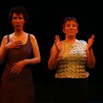 Hilde en greetje in avondkledij